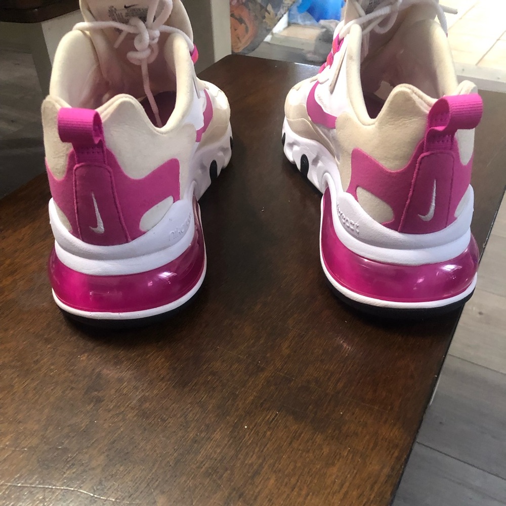 Women’s Nike Air Max 270 React ‘Fire Pink Cream size 10.5 - Picture 5 of 7